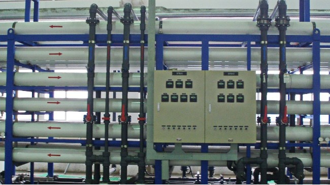 每天產水15噸的反滲透設備適配的用水行業有哪些